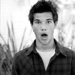 Protagonista de “Los Expedientes Secretos X” dice que se haría gay sólo para tener sexo con Taylor Lautner