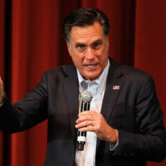 El republicano Mitt Romney ha defendido que Obama está promoviendo el “odio religioso”