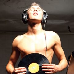 Música gay: ¿es o se hace?