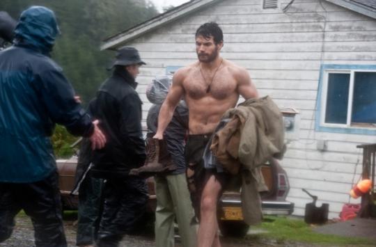 nuevas-imagenes-henry-cavill-superman-man-of--L-YK3tzB