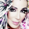 Cher luce la mejor peluca de la historia en el vídeo de ‘Woman’s World’