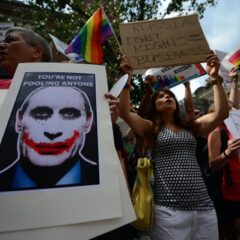 Protesta contra ley “anti-gay” en Rusia llega a Nueva York