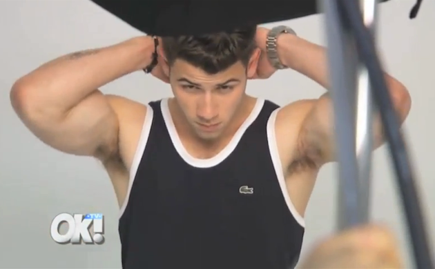 Nick Jonas luce músculos para Men’s Fitness