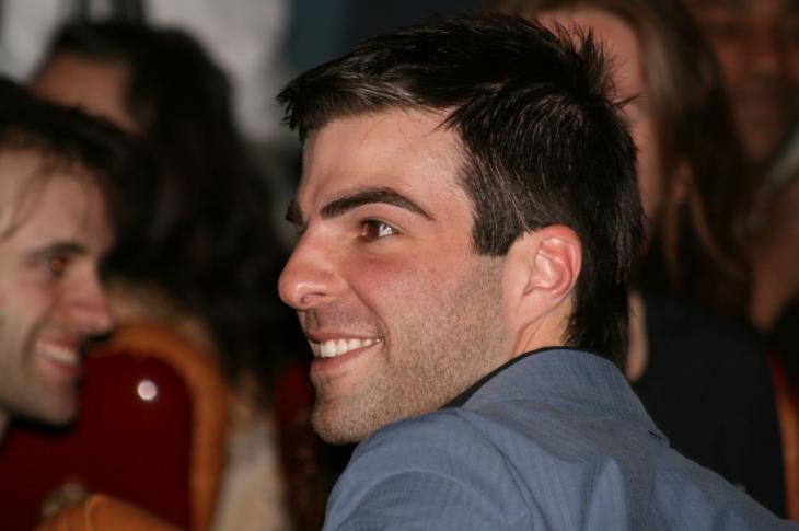 Zachary_quinto_smile-730x485