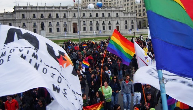 Orgullo LGBT desde: Buenos Aires, Santiago y Hong Kong