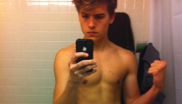 Dylan Sprouse desnudo: filtradas fotos de uno de los gemelos de ‘Zack y Cody’