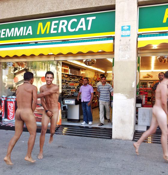 turistas_desnudos_barceloneta