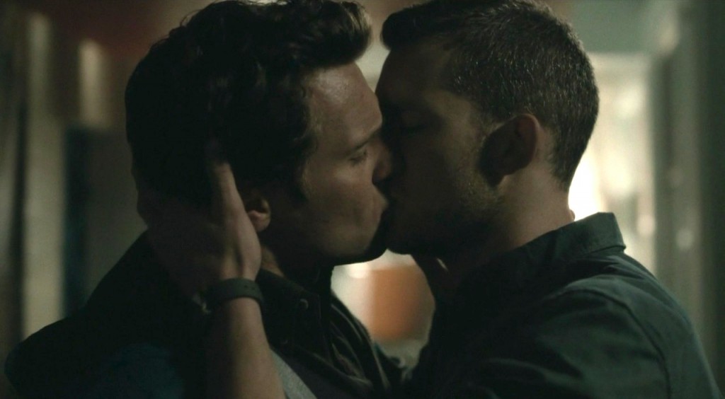 russell tovey jonathan groff gay kiss looking