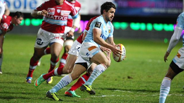 190415 LOS JUGADORES DE RUGBY RECIBEN MASAJES ANALES.FOTO 4