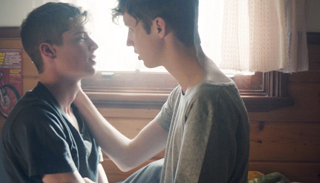 EL PRIMER BESO GAY EN PANTALLA DE TROYE SIVAN