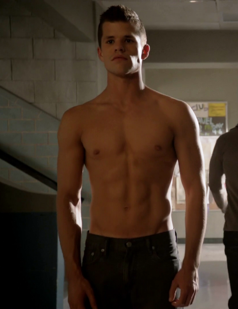 charlie-carver