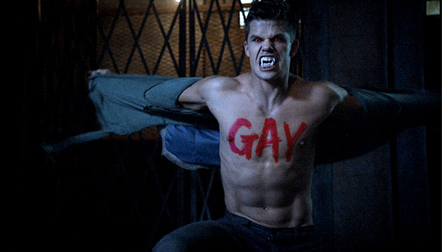El actor Charlie Carver de Teen Wolf habla de su homosexualidad en Instagram