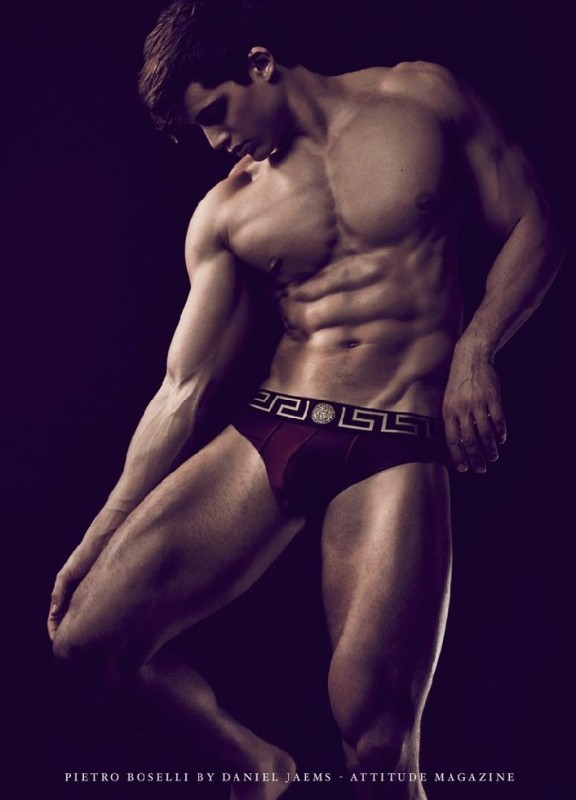 Pietro-Boselli-Male-Obsession-Burbujas-De-Deseo-022-576x800