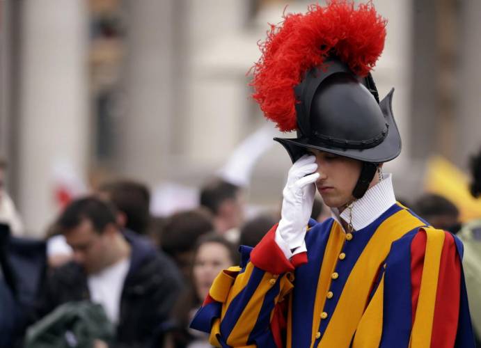 04032016 GUARDIA SUIZA VATICANA- BELLEZA CELESTIAL EN LA TIERRA foto 5