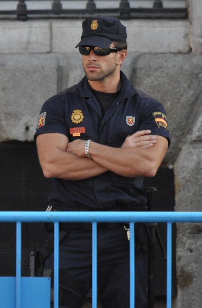 04122016 POLICIAS SENSUALES MERODEAN POR LAS CALLES FOTO 3