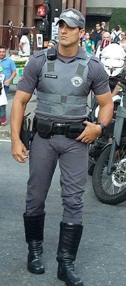 04122016 POLICIAS SENSUALES MERODEAN POR LAS CALLES FOTO 6