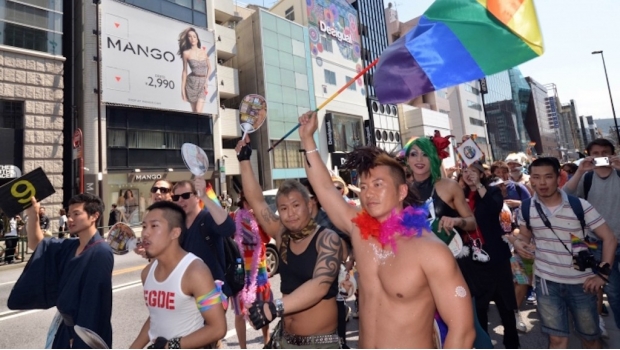 1442_desfile-del-orgullo-gay-tokio_620x350