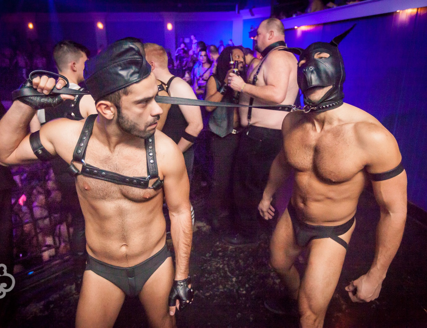 Gay-Cruising-Areas-Barcelona-leather-clubs